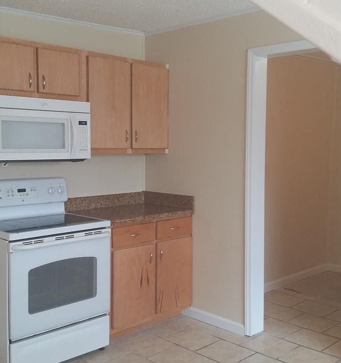 2nd image of 344 Missouri St