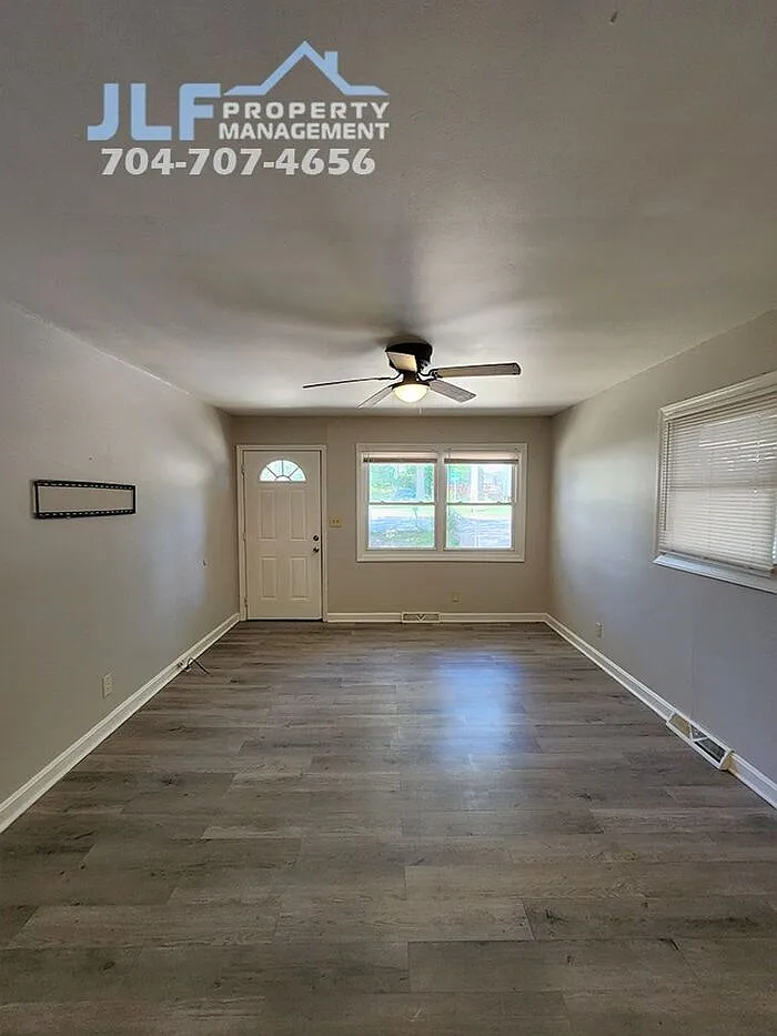 3 bed, 2.0 bath, 1180 sqft, $1,495 — Photo 4