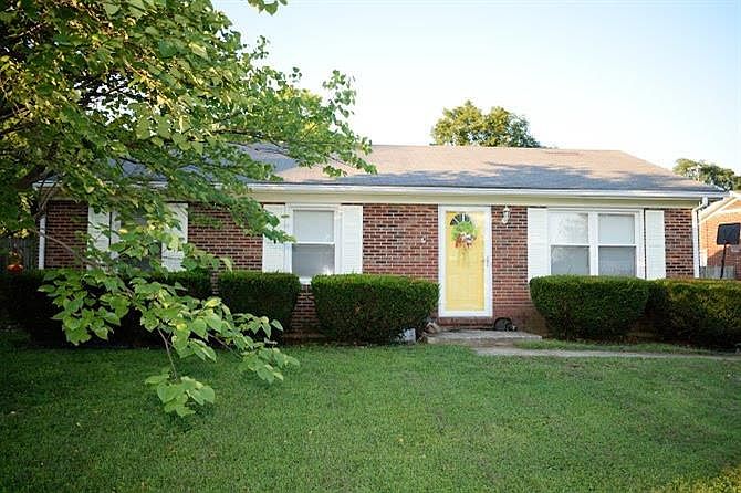 1st image of 116 Garden Park Dr