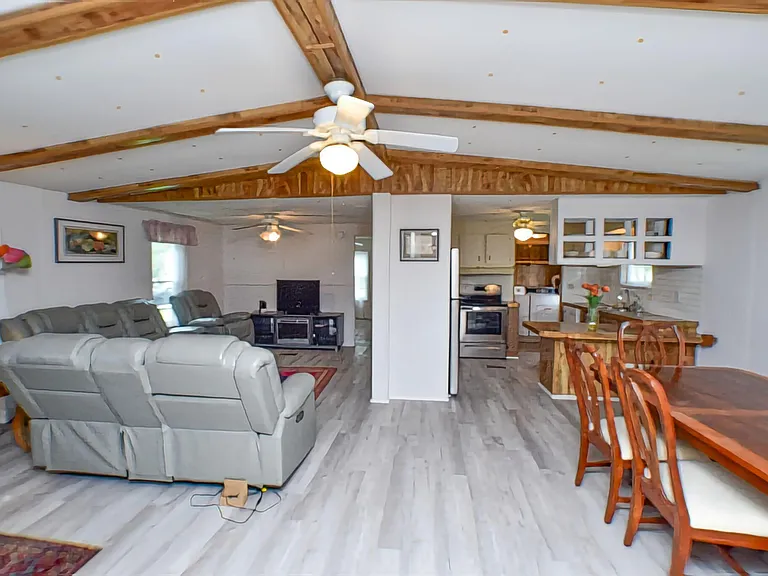226 Treasure Beach Rd — Photo 23