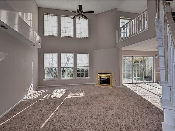 5th image of 920 Nicklaus Dr