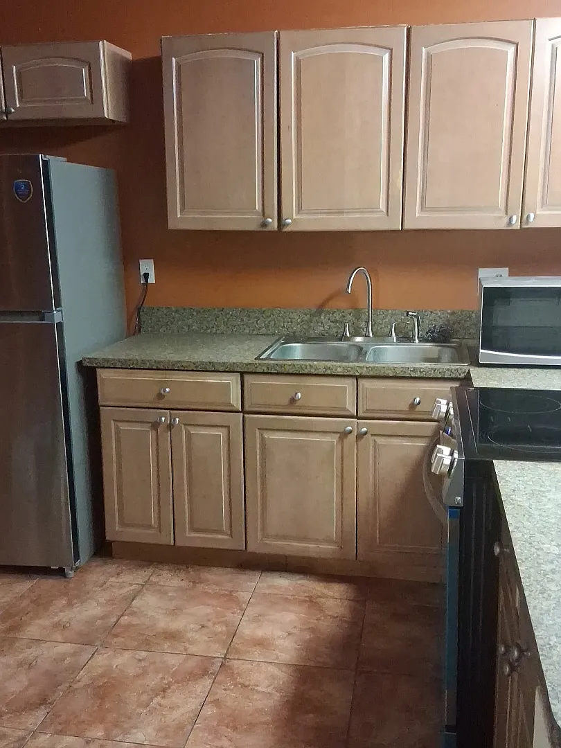 1 bed, 1.5 bath, 727 sqft, $1,600 — Photo 3