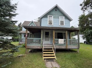 547 Division St, De Tour Village, MI 49725