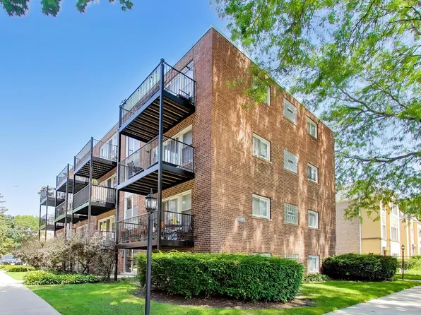2622 W Catalpa Ave #8, Chicago, IL 60625