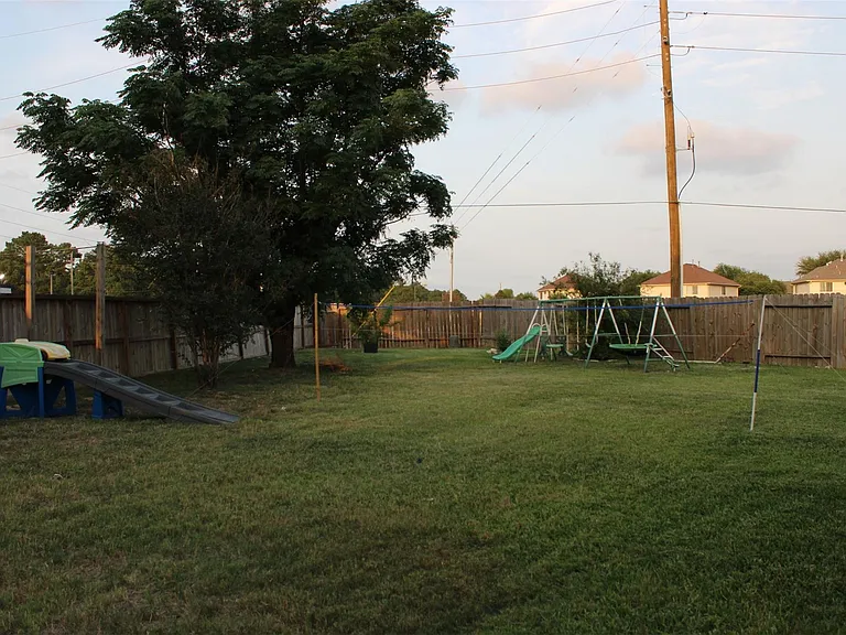 1247 Lavender Shade Ct — Photo 24