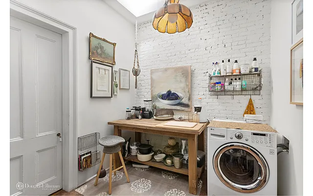 Rented by Douglas Elliman | media 7