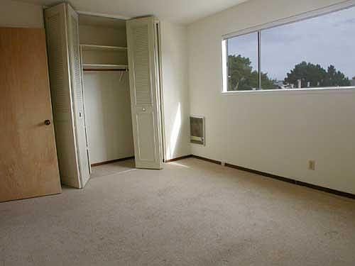 4th image of 6026 California St #104