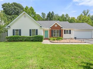 6941 Rangecrest Rd, Belews Creek, NC 27009