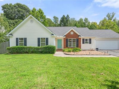 6941 Rangecrest Rd, Belews Creek, NC, 27009