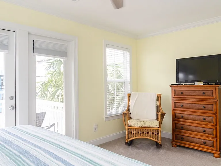 812 Canal Dr #1 — Photo 23