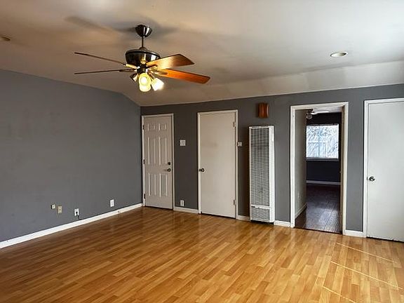 3rd image of 5533 San Francisco Blvd