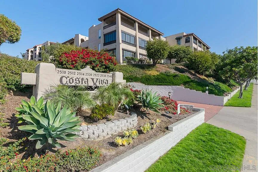2522 Clairemont Dr #103