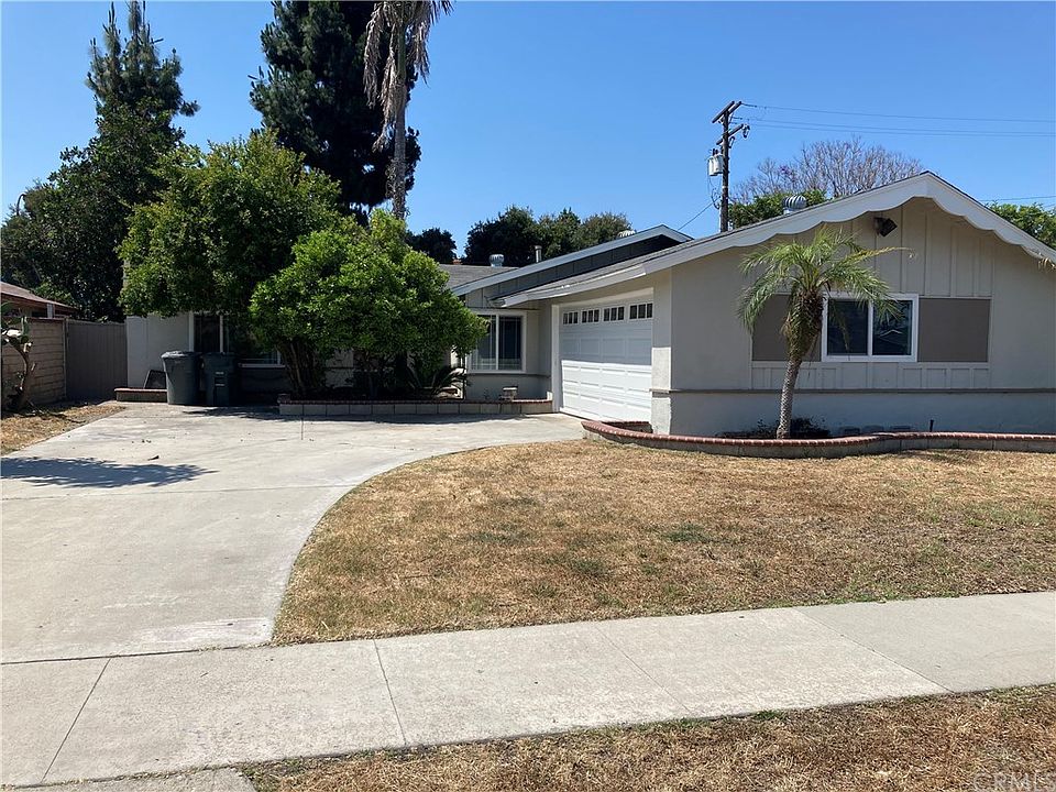1st image of 8528 Bluebell Dr
