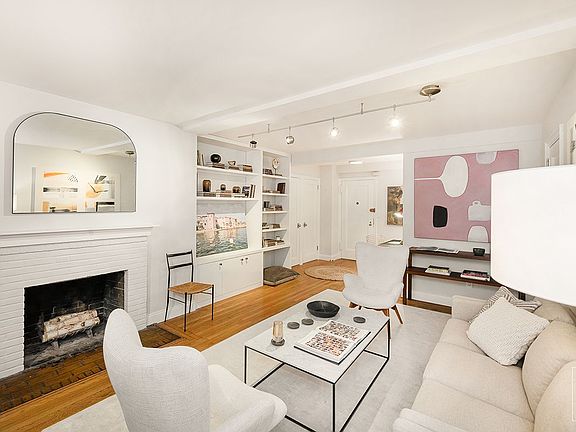 3rd image of 59 W 12th St APT 6G
