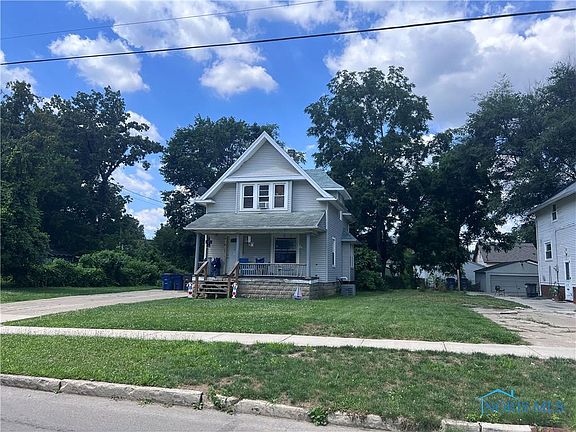 3rd image of 3921 Hazelhurst Ave
