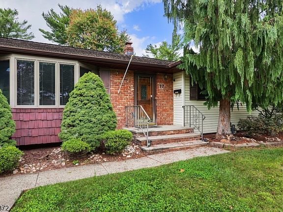 4th image of 77 Schwin Drive