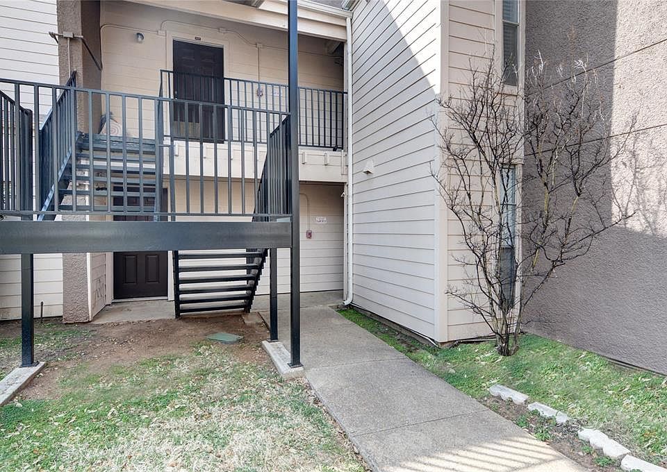 FRONT ELEVATION UNIT# 326 ON THE FIRST LEVEL