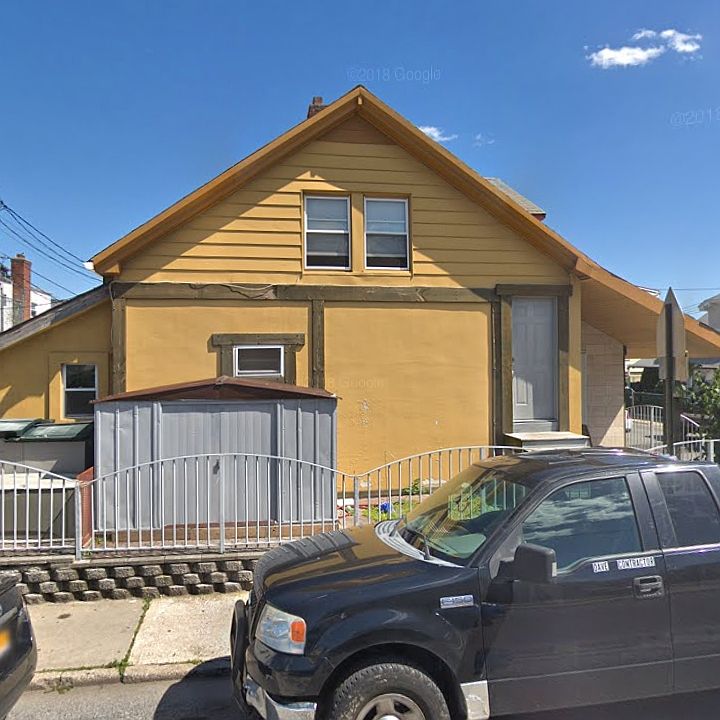 2nd image of 72 Aster Ct