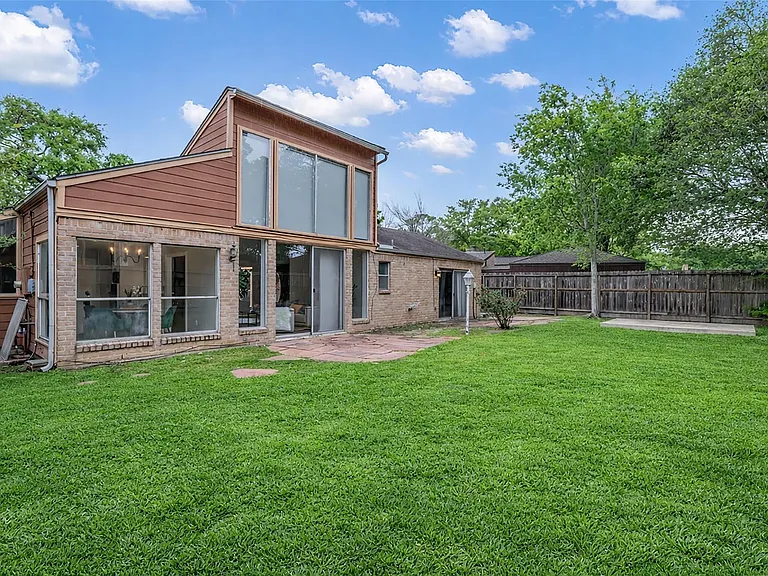 8206 Debbie Gay Dr — Photo 35