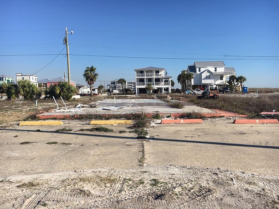 1st image of 119 42nd St #1