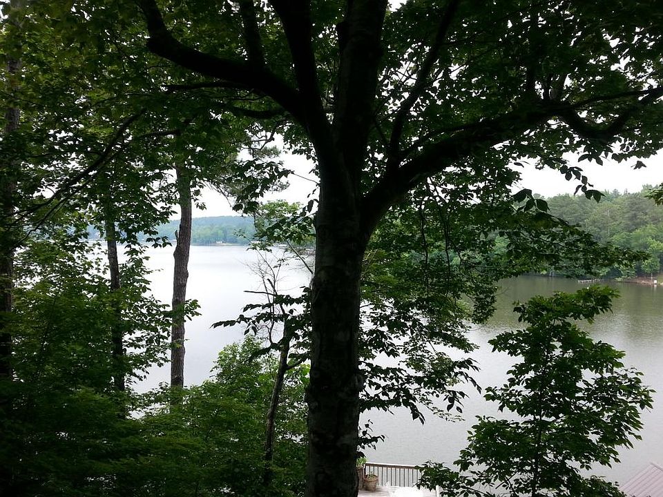 1st image of 122 Barron Dr