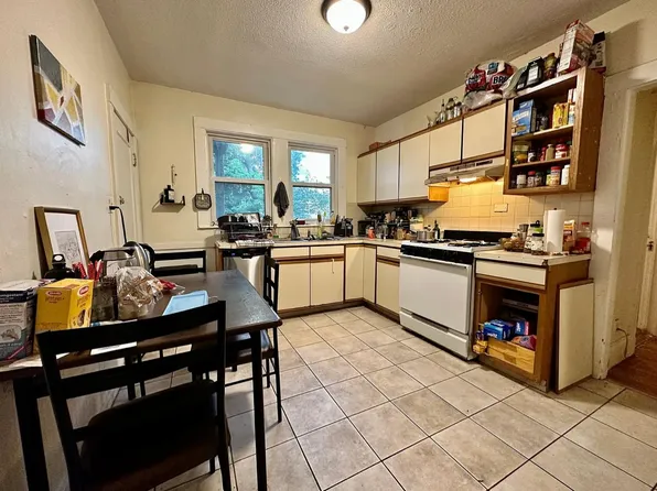 39 Waterhouse St, Somerville, MA