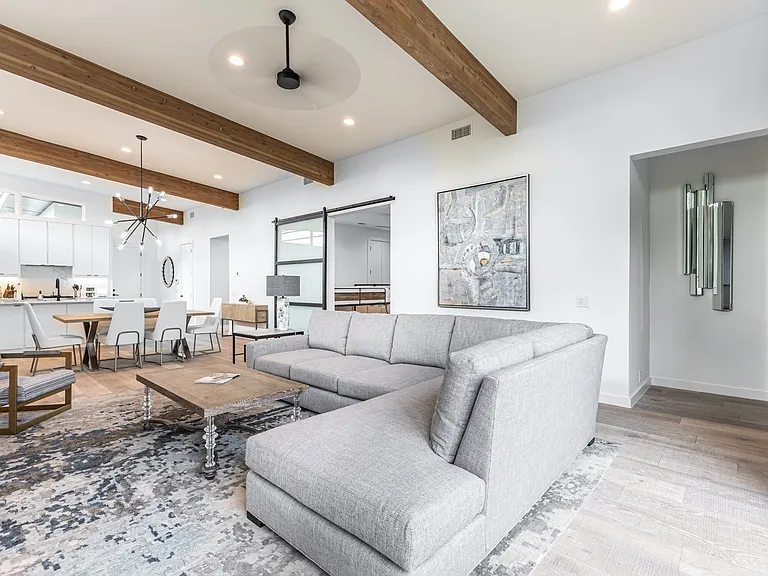 4202 Bonham St — Photo 4