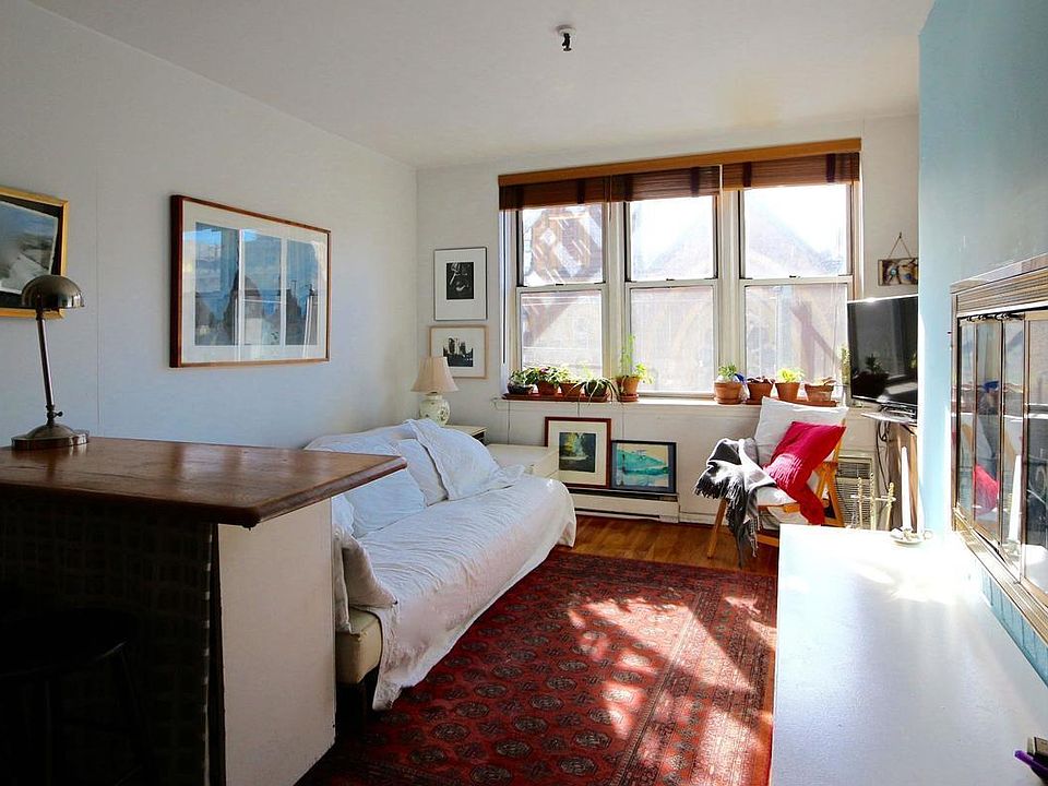 1st image of 331 W 14th St APT 6B