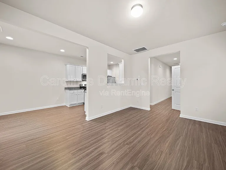 711 Lackey St — Photo 6