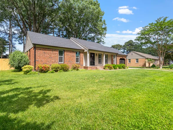 620 Caravelle Dr, Chesapeake, VA 23322