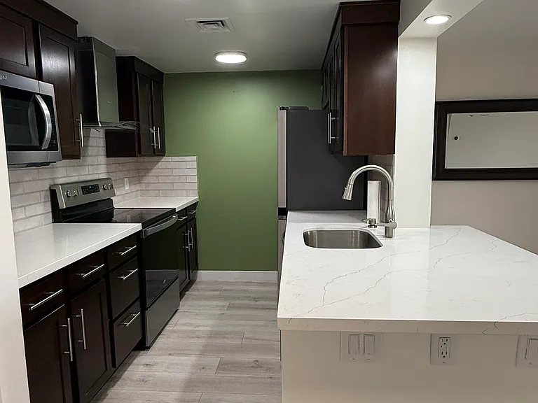 800 N Pearl St #611 — Photo 6