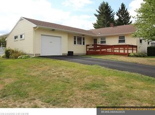 11 Orchard Cir, Lewiston, ME 04240