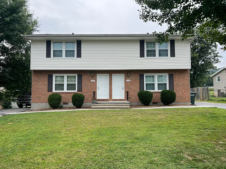 501 Poplar Ave — Photo 2