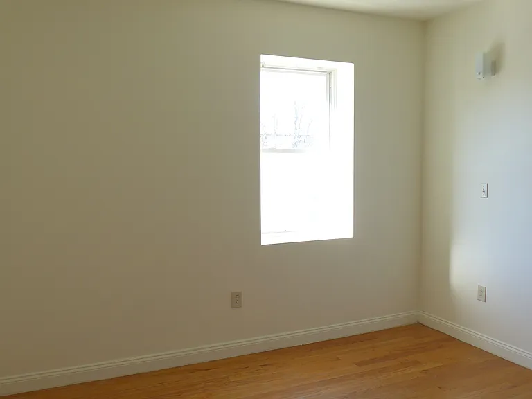 48 Dudley St #3 — Photo 7