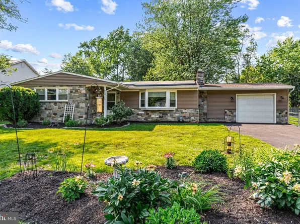 814 Northwood Ave, Cherry Hill, NJ 08002