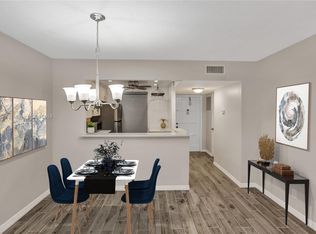 1100 Hillcrest Ct APT 202, Hollywood, FL 33021