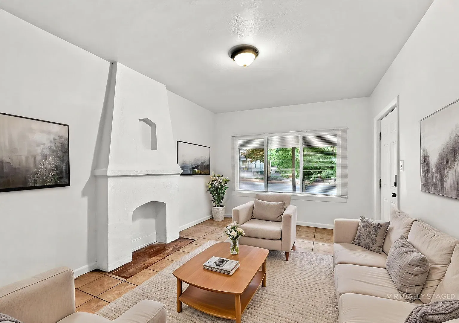 926 E. Binford St — Photo 1