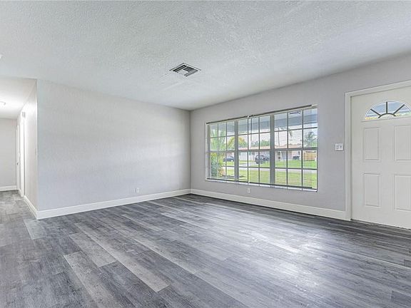 5th image of 510 Long Island Avenue