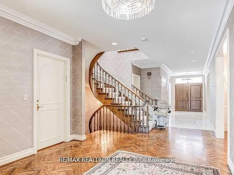 29 Sultana Ave — Photo 5