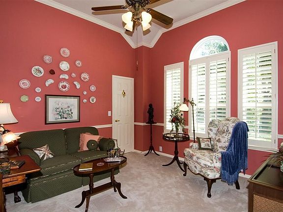 3rd image of 20202 Powerscourt Dr