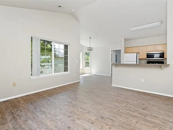 121 Liberty, 121 N Avenger Ln APT 201, Boise, ID 83704