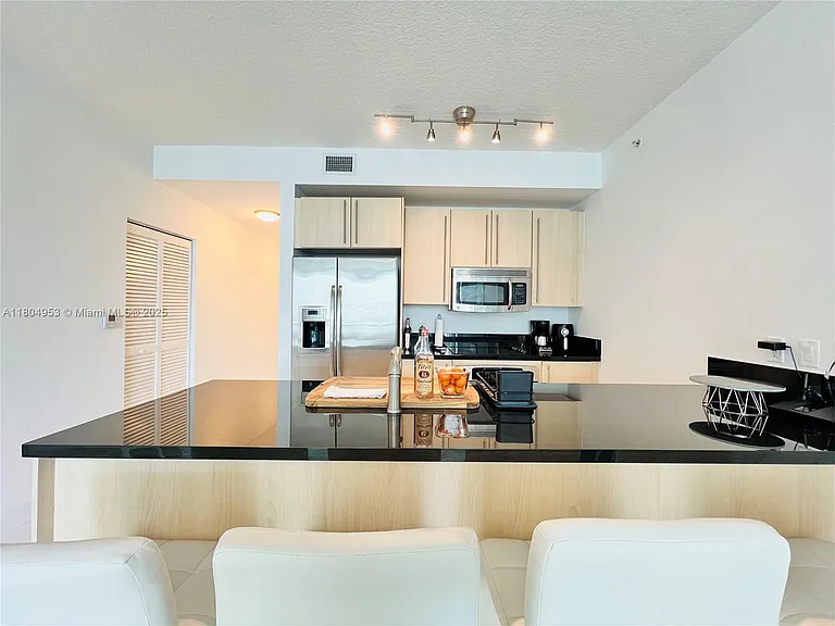 79 SW 12th St #1510 — Photo 6