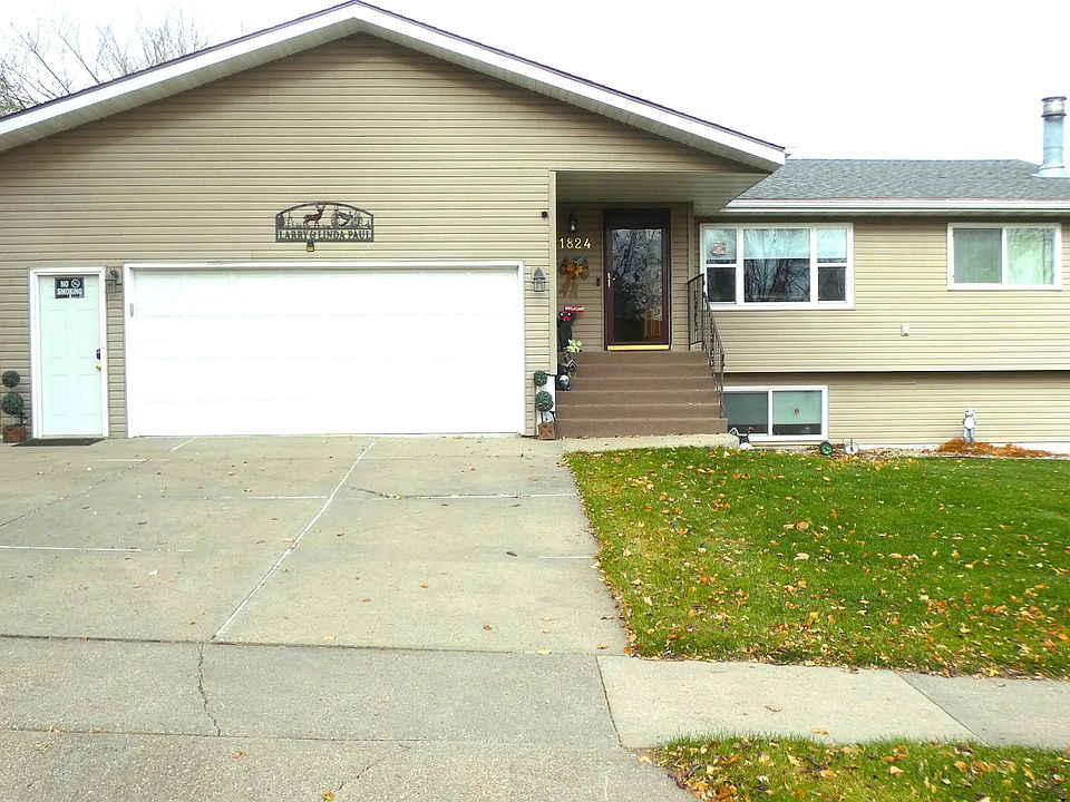 1st image of 1824 Longley Ave
