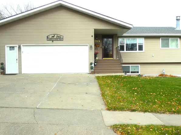 1824 Longley Ave, Bismarck, ND 58501