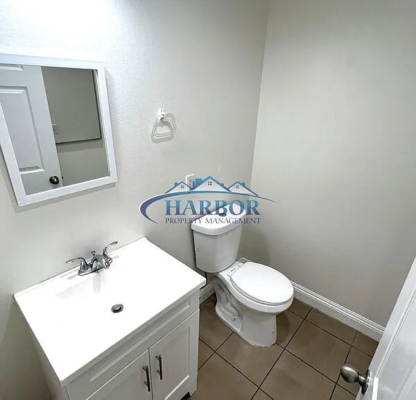 1035-1043 W 253rd St — Photo 11