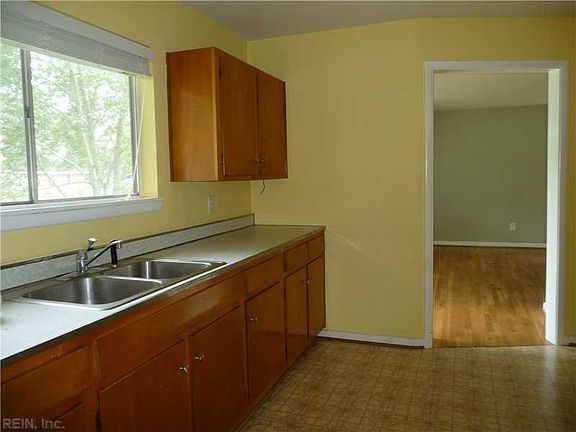 5th image of 4816 Peachcreek Ln
