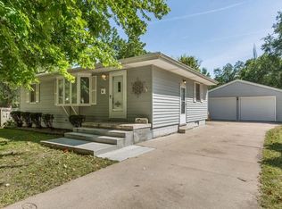 1008 Carrie Ave, Des Moines, IA 50315