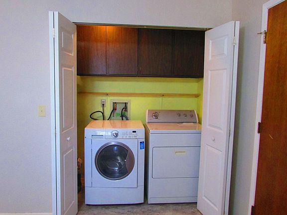 4th image of 9690 W Lorinda St