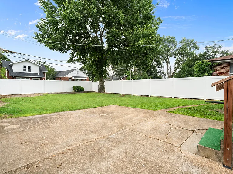 7921 W Bruno Ave — Photo 22