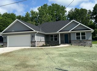 3141 E Iroquois St, Springfield, MO 65804